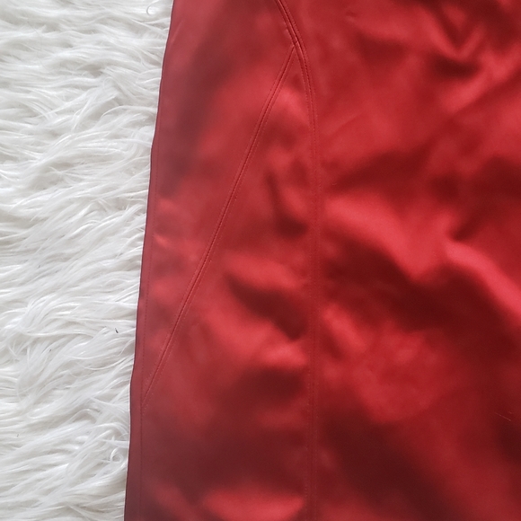 Tristan classy and structured red cocktail dress - Picture 5 of 12